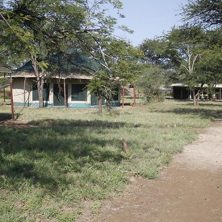 Osero Serengeti Luxury Tented Camp Banagi エクステリア 写真