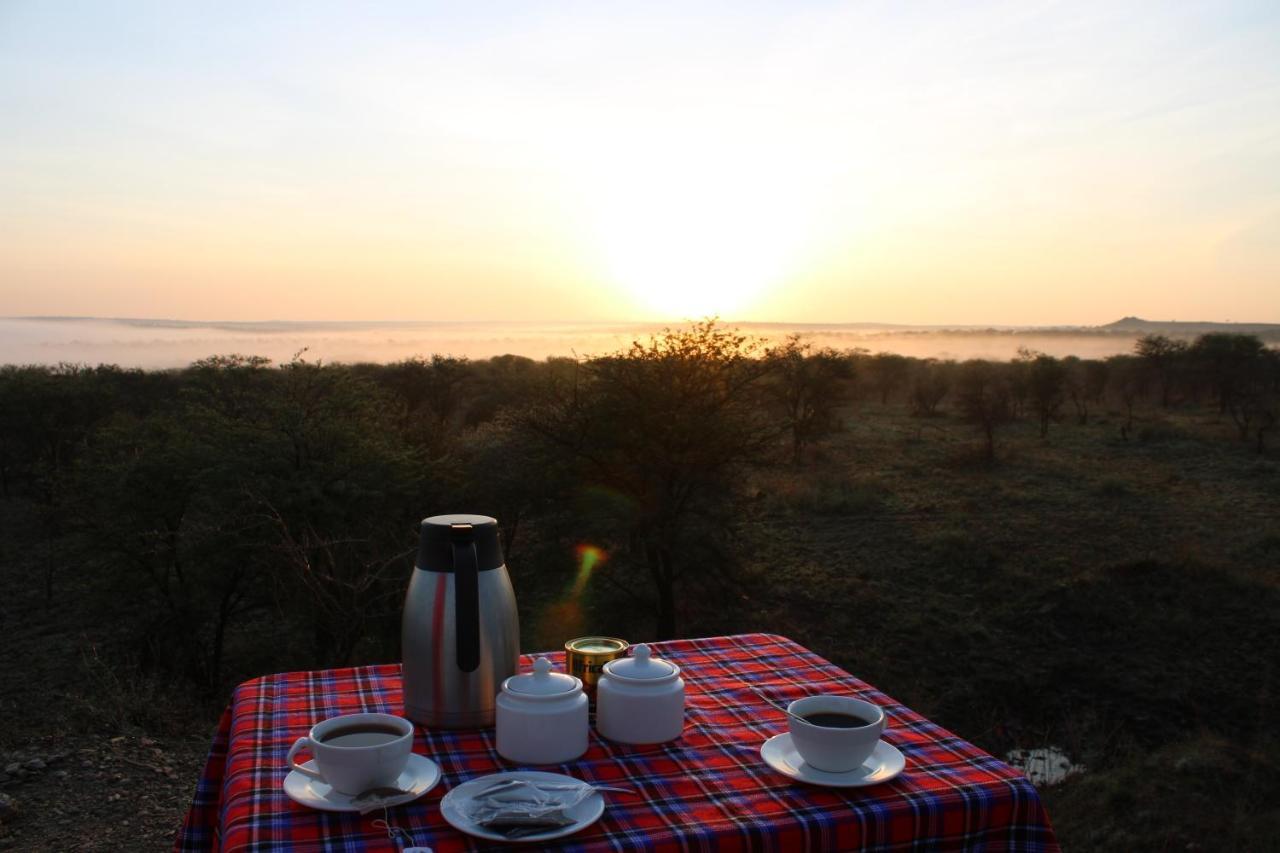 Osero Serengeti Luxury Tented Camp Banagi エクステリア 写真
