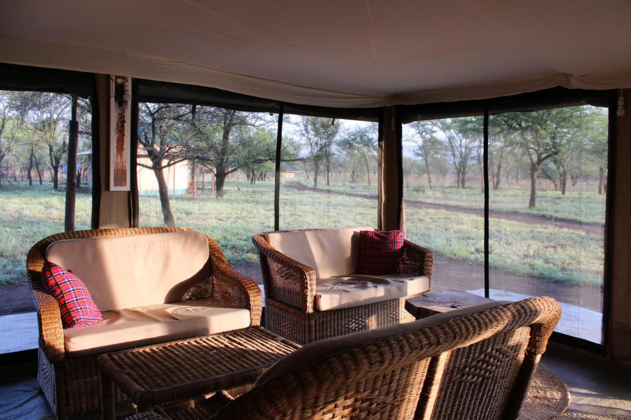 Osero Serengeti Luxury Tented Camp Banagi エクステリア 写真