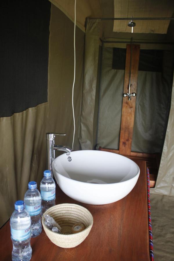 Osero Serengeti Luxury Tented Camp Banagi エクステリア 写真