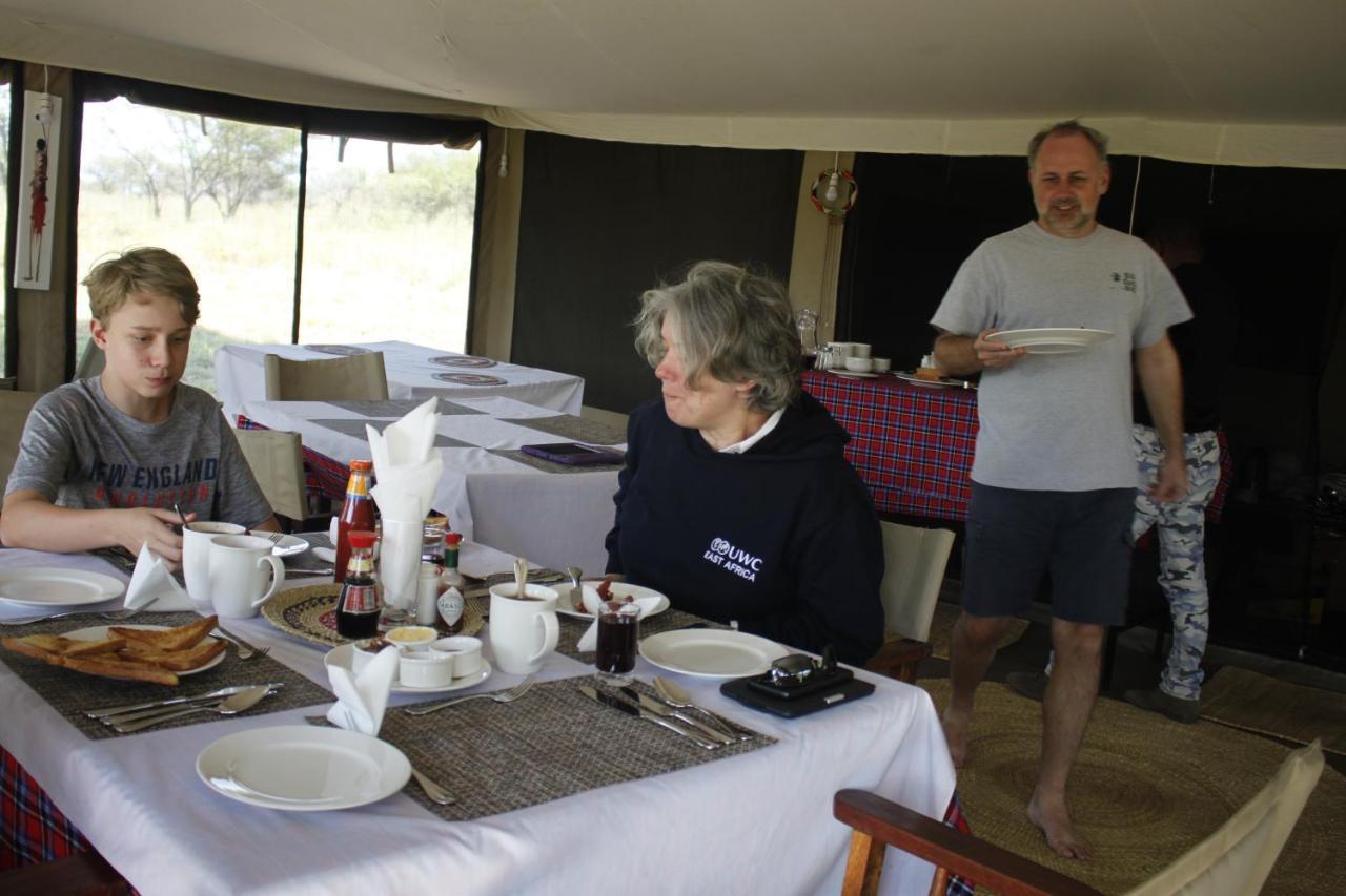 Osero Serengeti Luxury Tented Camp Banagi エクステリア 写真